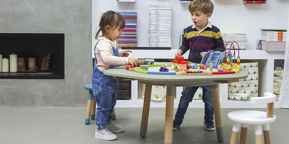 STOKKE MuTable Spieltisch