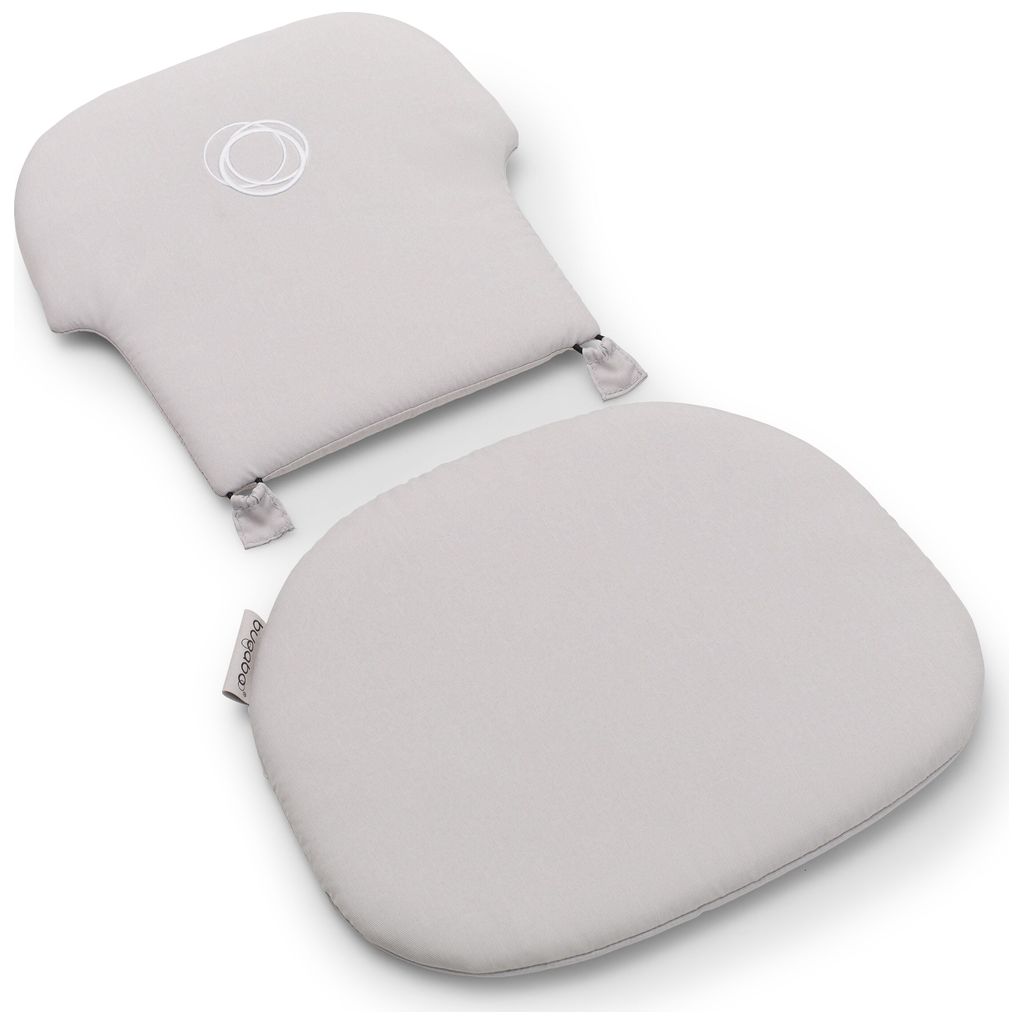 Zweiteiliges, hellgraues Sitz- und Rückenkissen-Set auf Weis