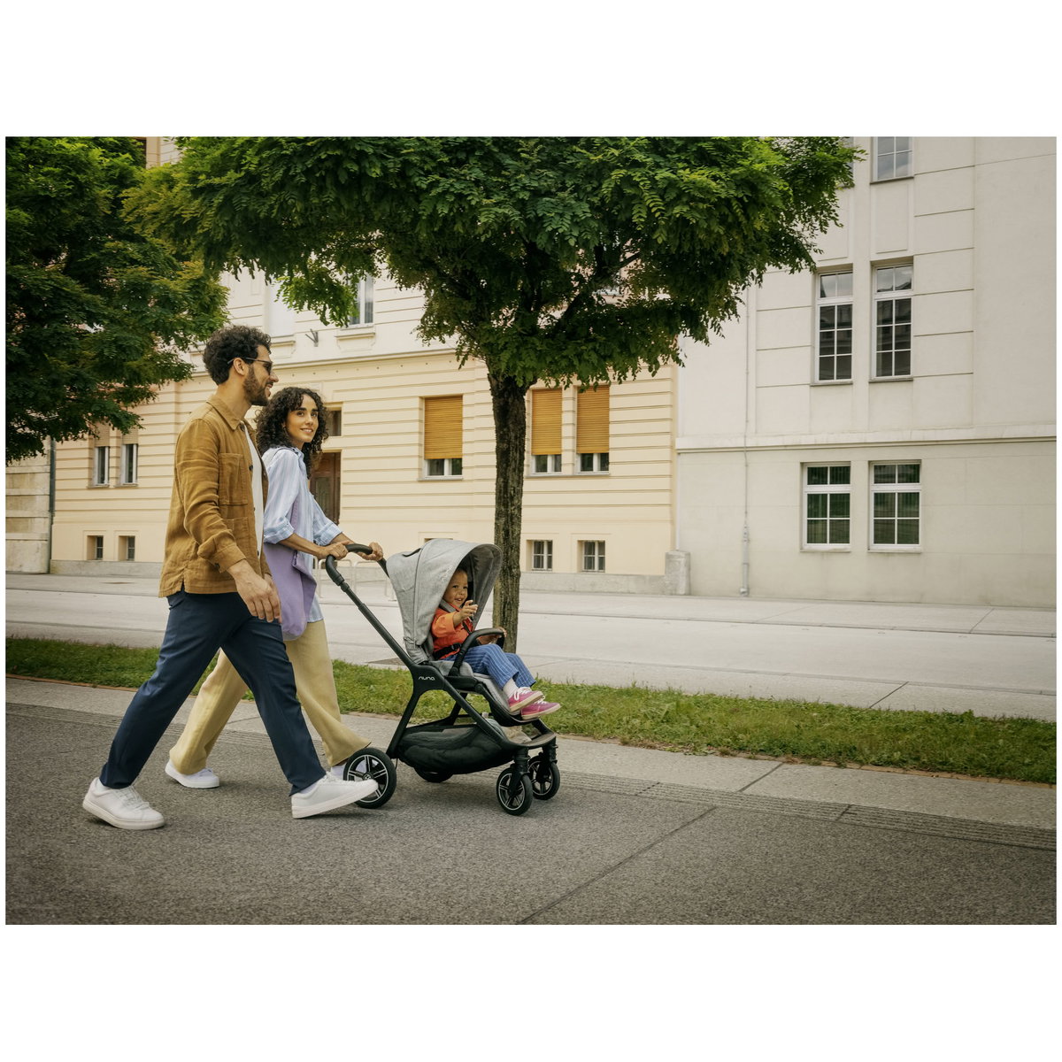 nuna triv next BMW Luxus-Kinderwagen kaufen 4mybaby