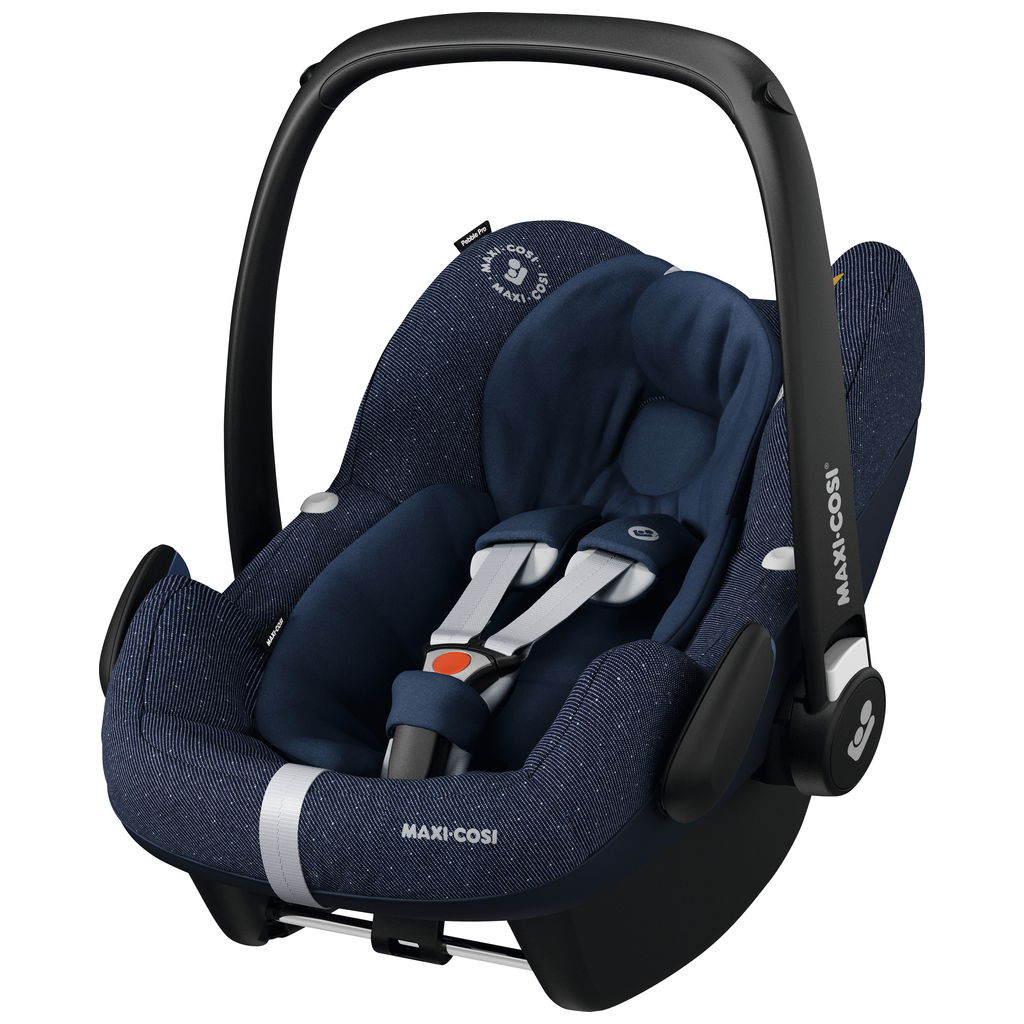 Maxi Cosi Pebble Pro i-Size: The safe baby car seat in the test