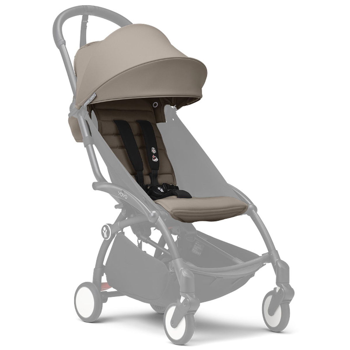 Beiger Sitzbezug mit Gurten auf Kinderwagengestell