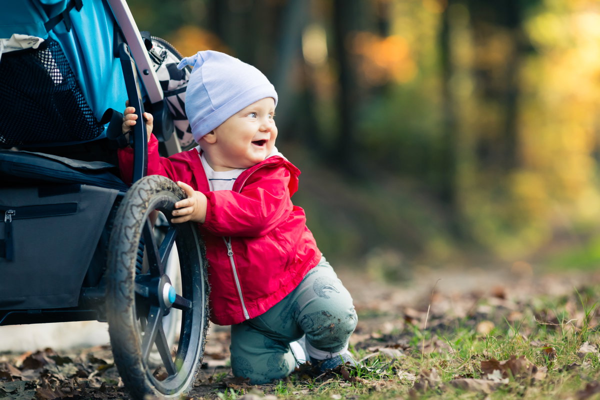 Unser Ratgeber im 4mybaby Blog: So gelingt das Wandern mit Kinderwagen