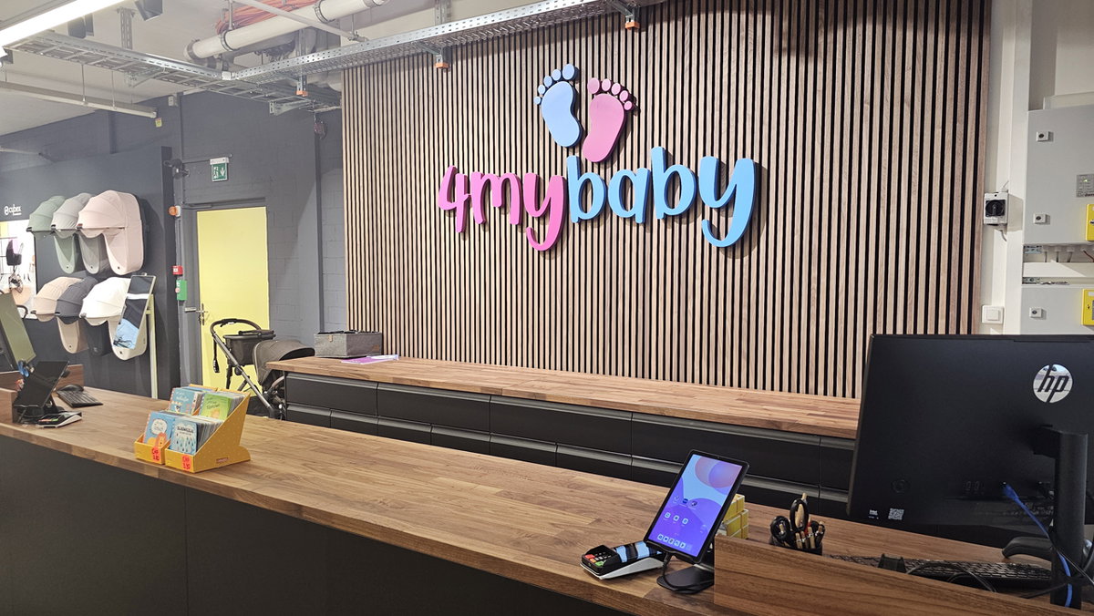 Eingangsbereich des 4mybaby Store Regensdorf