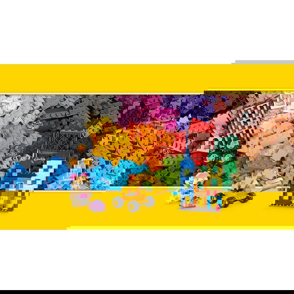 Discover creative play worlds: Lego Classic large building block box